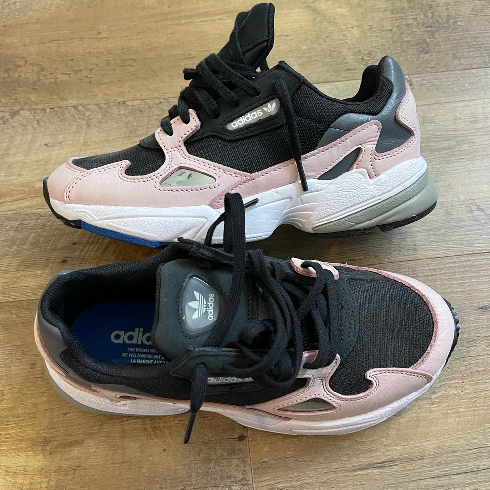 Adidas Womens Sneaker